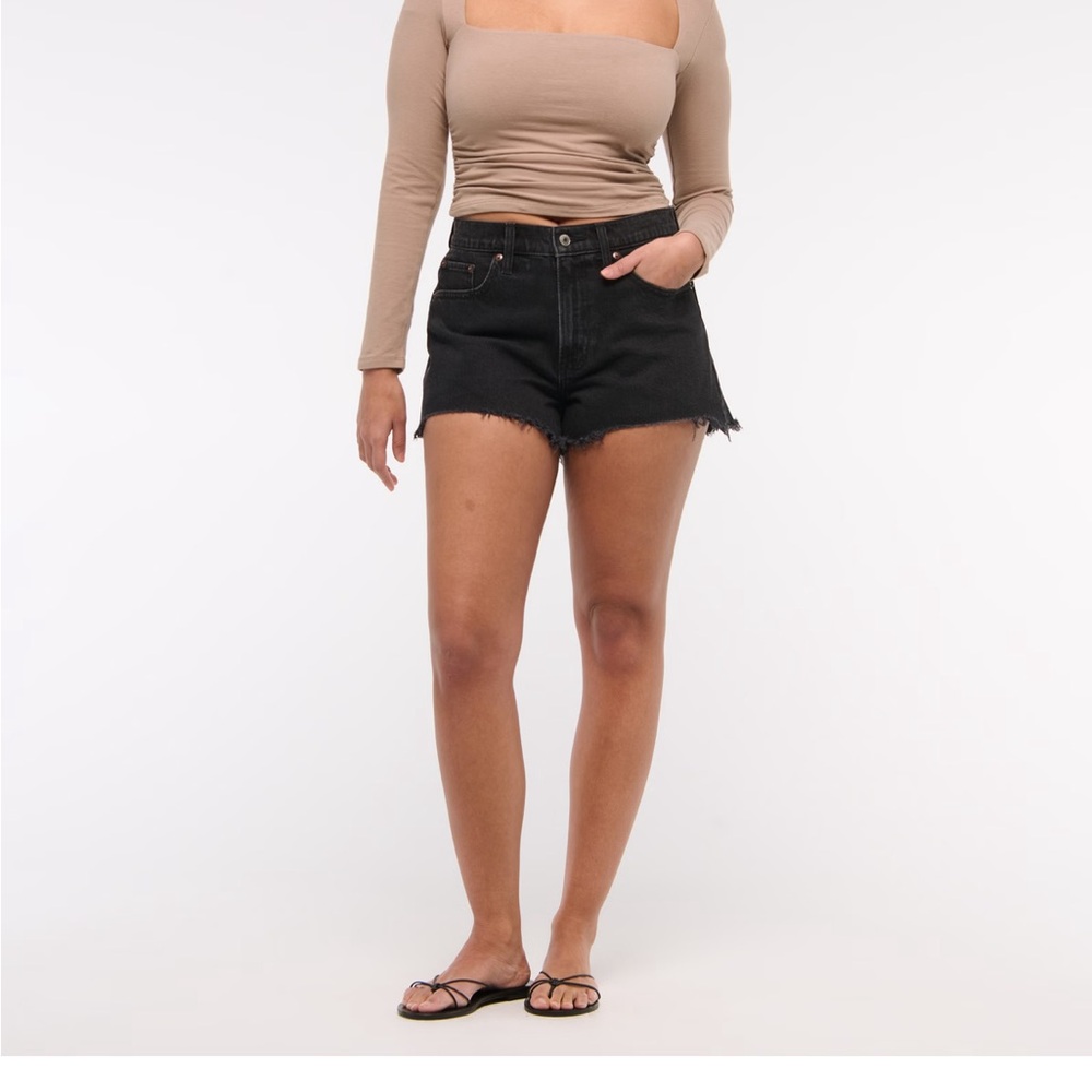 Abercrombie & Fitch curve love the high rise mom short